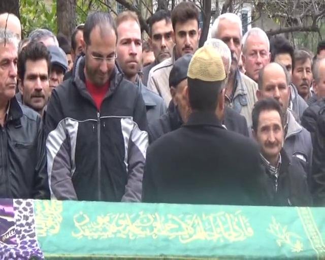 Bursa'da cinayete kurban giden anne ve kızın cenazeleri yakınlarına teslim edildi -2