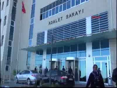 14 yaşındaki kıza tecavüz ettiler duruşmaya takım elbiseyle gittiler