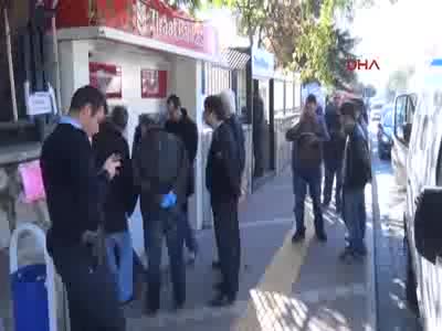 Üniversitelinin dikkati ATM'deki düzeneği ortaya çıkardı