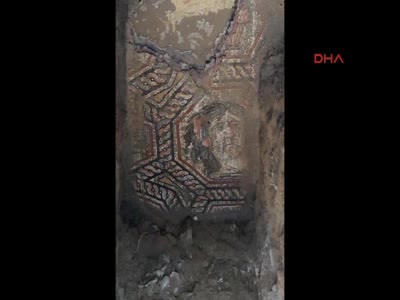 Bursa'da tarihi eserin üzerine asfalt iddiası!