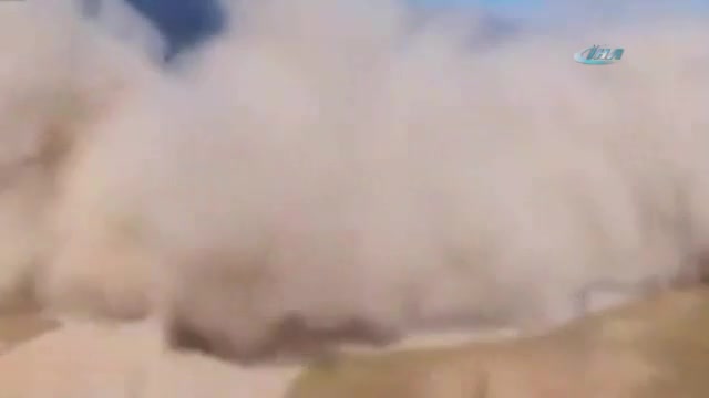 Helikopter iniş sırasında kaza yaptı