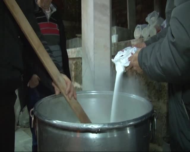Bursa'da yüzlerce yıllık gelenek... Saatler 03.00'ü gösterdiğinde...