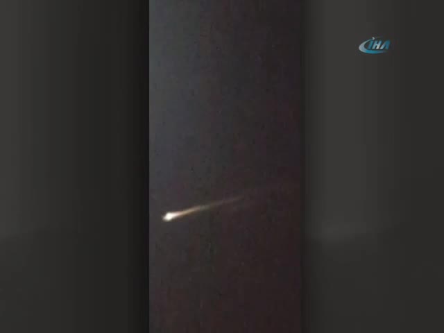 Atmosfere giren meteor, böyle görüntülendi