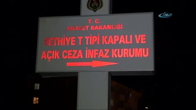 Cezaevinde gardiyan mahkum kavgası