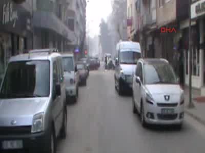 Bursa'da pişkin hırsızlar, pasta yedi, üstlerini değiştirdi...