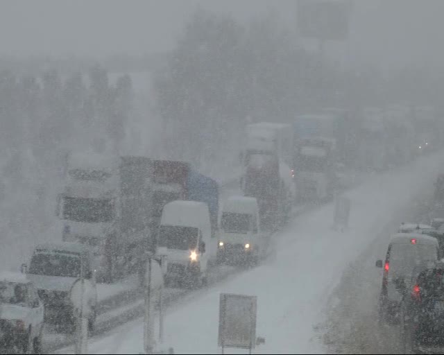 Bursa-İzmir Yolu zaman zaman kapanıyor!