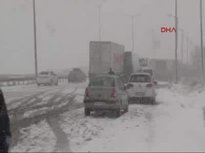 İstanbul'da zincirleme trafik kazası