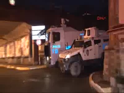 İstanbul'da polis HDP İlçe binasında