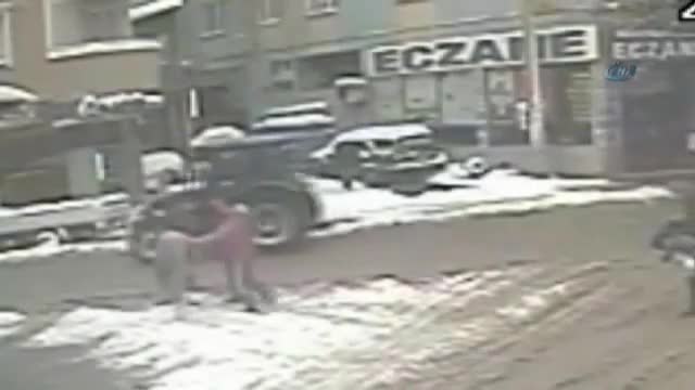Bursa'da beyzbol sopalı park kavgası!
