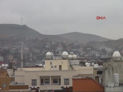 Şırnak Cizre'de çatışmalar sürüyor