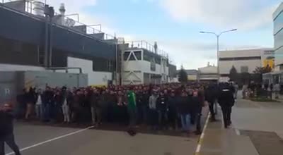 Bursa'da metal emekçileri asgari ücret farkını istiyor!