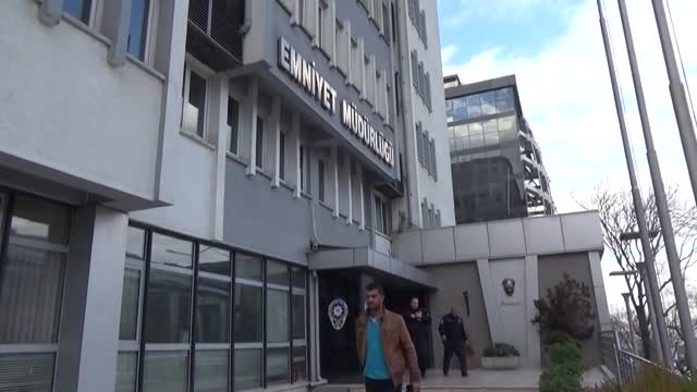 Bursa Uludağ Üniversitesi'nde akademisyenler gözaltına alındı!