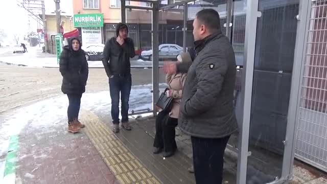 Bursa'da vatandaşların özel halk otobüsü isyanı