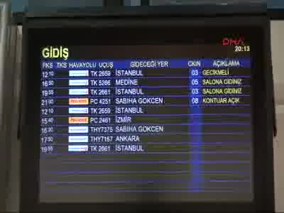 THY yolcuları saatler süren rötara tepki gösterdi