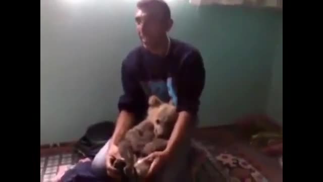 Dağda yavru ayı bulan Erzurumlu