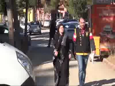 Sığınmacı kadınlara fuhuş yaptıran Suriyeli kadın tutuklandı