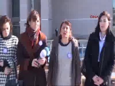 "Hiçbir Kadının F&acirc;hişe Kıyafetiyle Gezmeye Hakkı Yoktur" hakkında suç duyurusu!