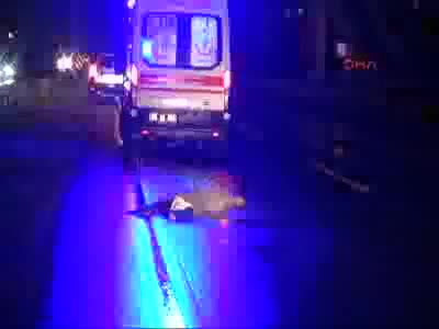 Otomobilin çarptığı kadın hayatını kaybetti