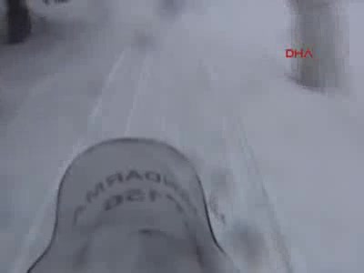 Bursa Uludağ'da genç kız zirvede mahsur kaldı!