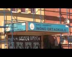 Yarı yılda tekli eğitime geçen okulda öğretmen ve öğrenciler mağdur