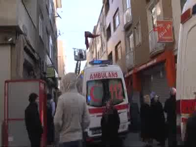 İstanbul'da yangın! 1 bebek öldü, 1 kişi ağır yaralandı