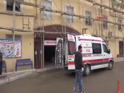 Karkamış'ta traktörle tarlaya giden çift öldürüldü