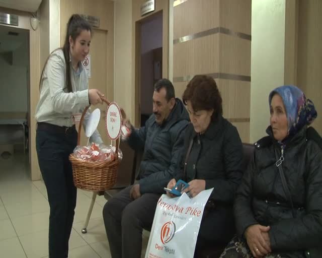 Bursa'da hastaneye gelenlere 'C' vitamini dopingi