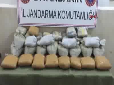 Diyarbakır'da 50 kilo esrar ele geçirildi