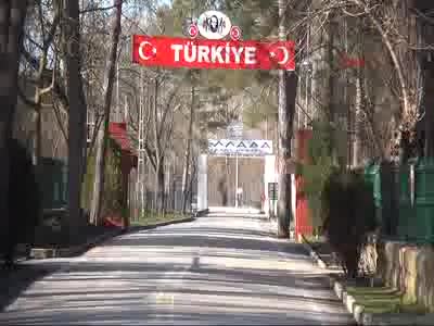 Yunanistanlı çiftçiler sınır kapılarını kapattı