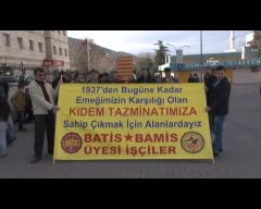 Bursa'da işçiler kıdem tazminatı için yürüdü