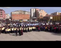 3 bin öğrenci hep birlikte İstiklal Marşı'nın son kıtasını okudu