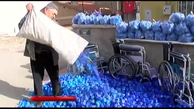 Torunuyla birlikte 300 milyon mavi kapak topladılar