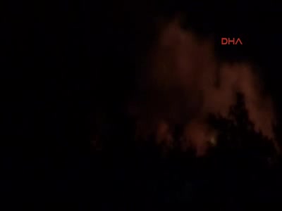 Nusaybin'de PKK'lılar 2 okul daha yaktı