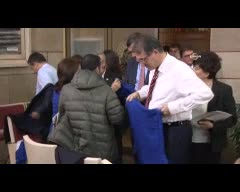 CHP'li vekiler, Meclis'te 'Hepatit C' yazan tişörtlerle basın toplantısı yaptı