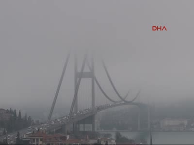 Boğaziçi köprüsü sis altında