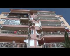 Bursa Gemlik'te şehidin evi bayraklarla donatıldı