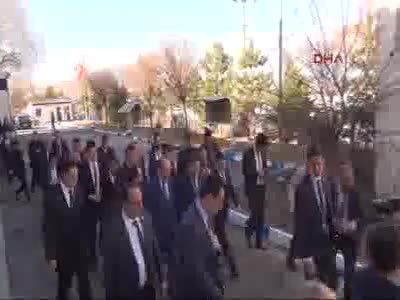 Bozdağ: PKK-YPG organizasyonuyla karşı karşıyayız