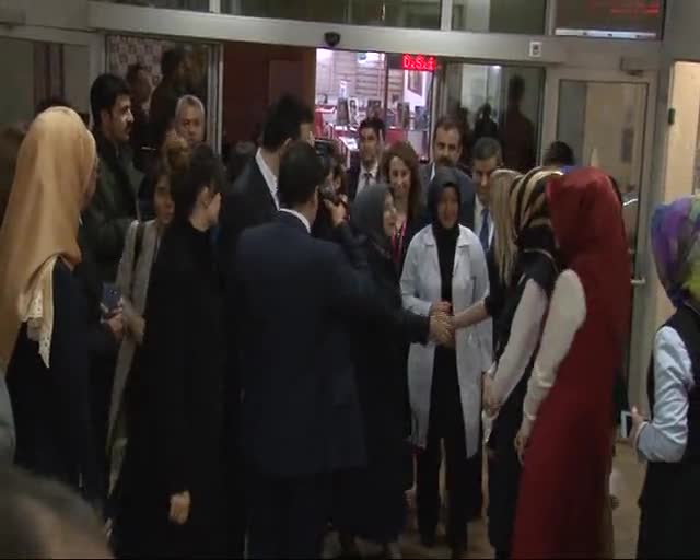 Sare Davutoğlu'ndan Bursa'da beşizlere ziyaret