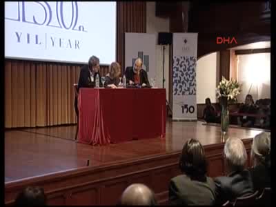Ünlü İtalyan yazar Umberto Eco hayatını kaybetti