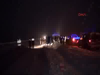 Cezaevi nakil aracı devrildi: 1 astsubay şehit, 10 yaralı