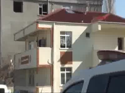 İstanbul'da karısını öldürüp intihar etti