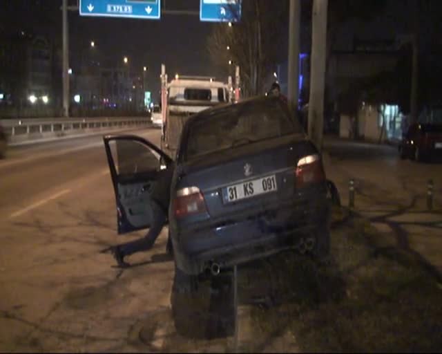 Bursa'da korkunç kaza! Bu araçtan sağ çıktı!