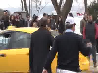 Ayaklarının üstünden otobüs geçti
