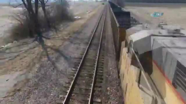 Yaklaşık 200 vagonluk tren!