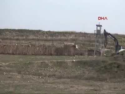 Suriye sınırındaki mayınlar imha ediliyor