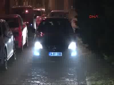 Gazeteci Can Dündar evine geldi