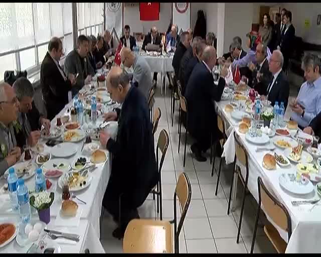 Bursa Erkek lisesinin restorasyonuna katkı sağlayanlara ödül
