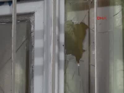 Sınırı aşan mermiler iki eve isabet etti