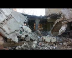 Cizre'de çatışmalardan geriye enkaza dönmüş evler, sokaklar kaldı