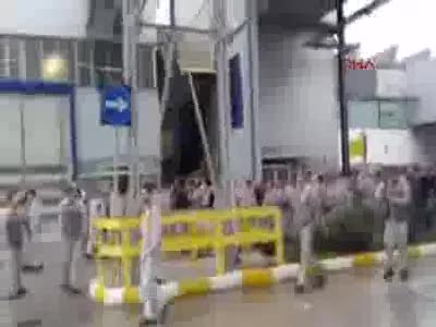 OYAK Renault'ta yönetim, iki vardiyayı çalıştırmadı